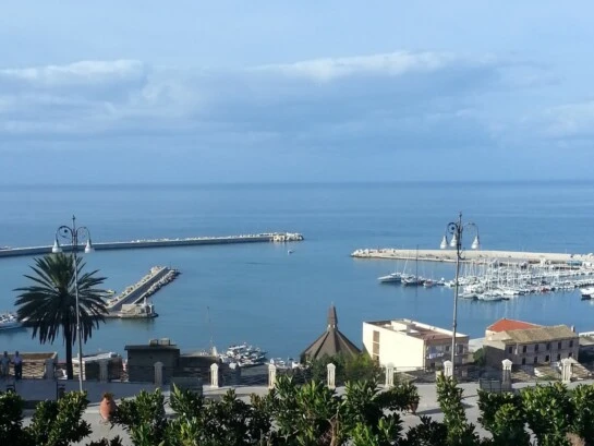 veduta panoramica del porto di sciacca