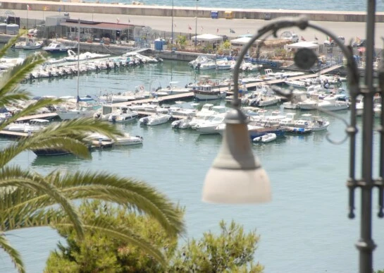 veduta parziale del porto turistico di sciacca